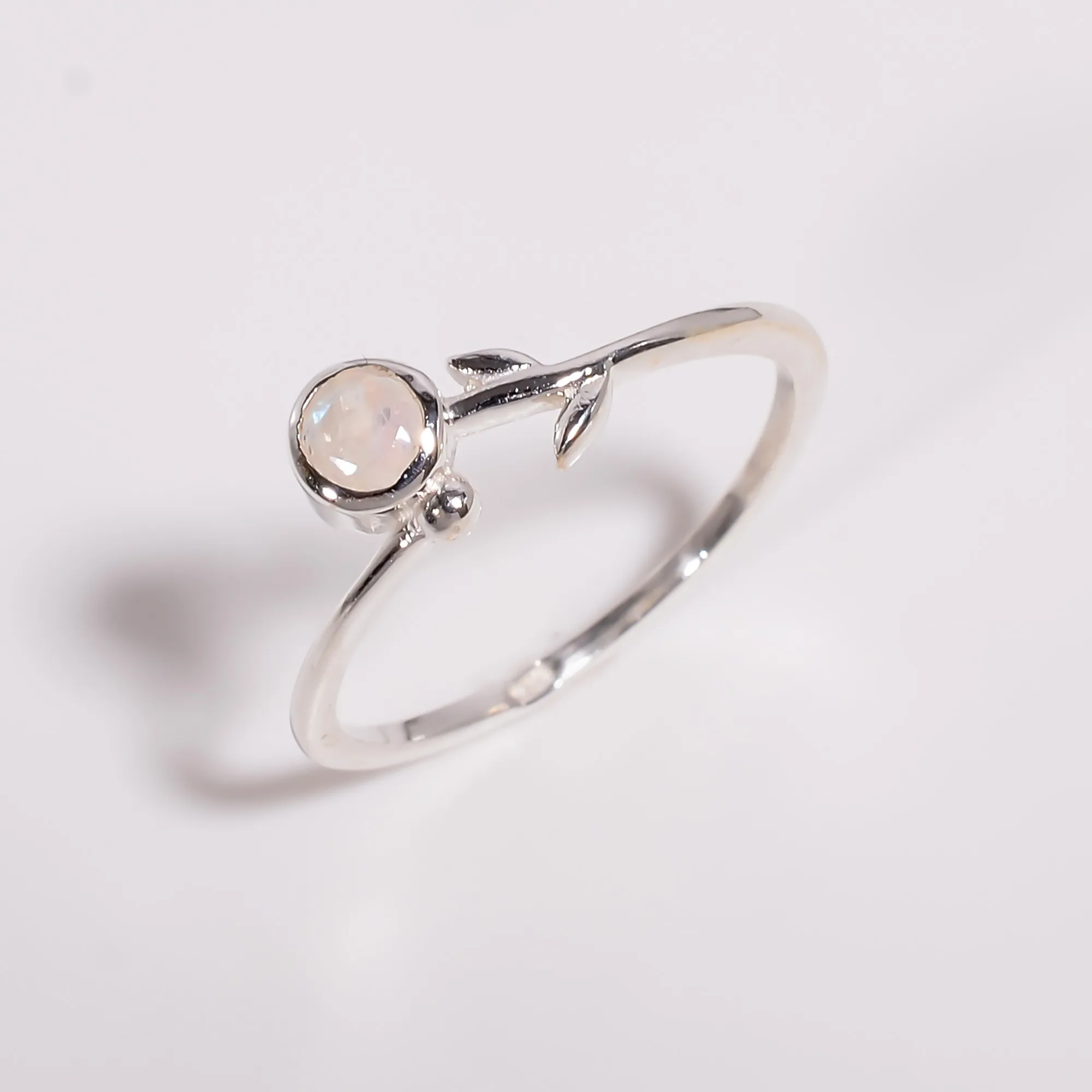 925 Sterling Silver Ring Natural Round Cut Citrine Gemstone Minimalist Ring Size US 9, 925 Silver Jewelry Exporter, Fine Jewelry