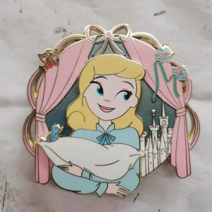 
 Ограниченная серия значки на заказ дизайн Золушка фантазии эмаль на булавке на Позолоченные обратно штамп принт свободное художественное произведение (с неограниченным количеством товара)  