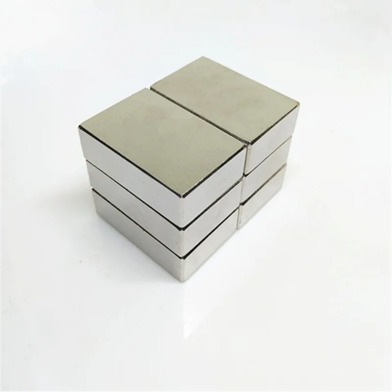 High performance mechanical Nd-Fe-B permanent magnet block with holes for motor