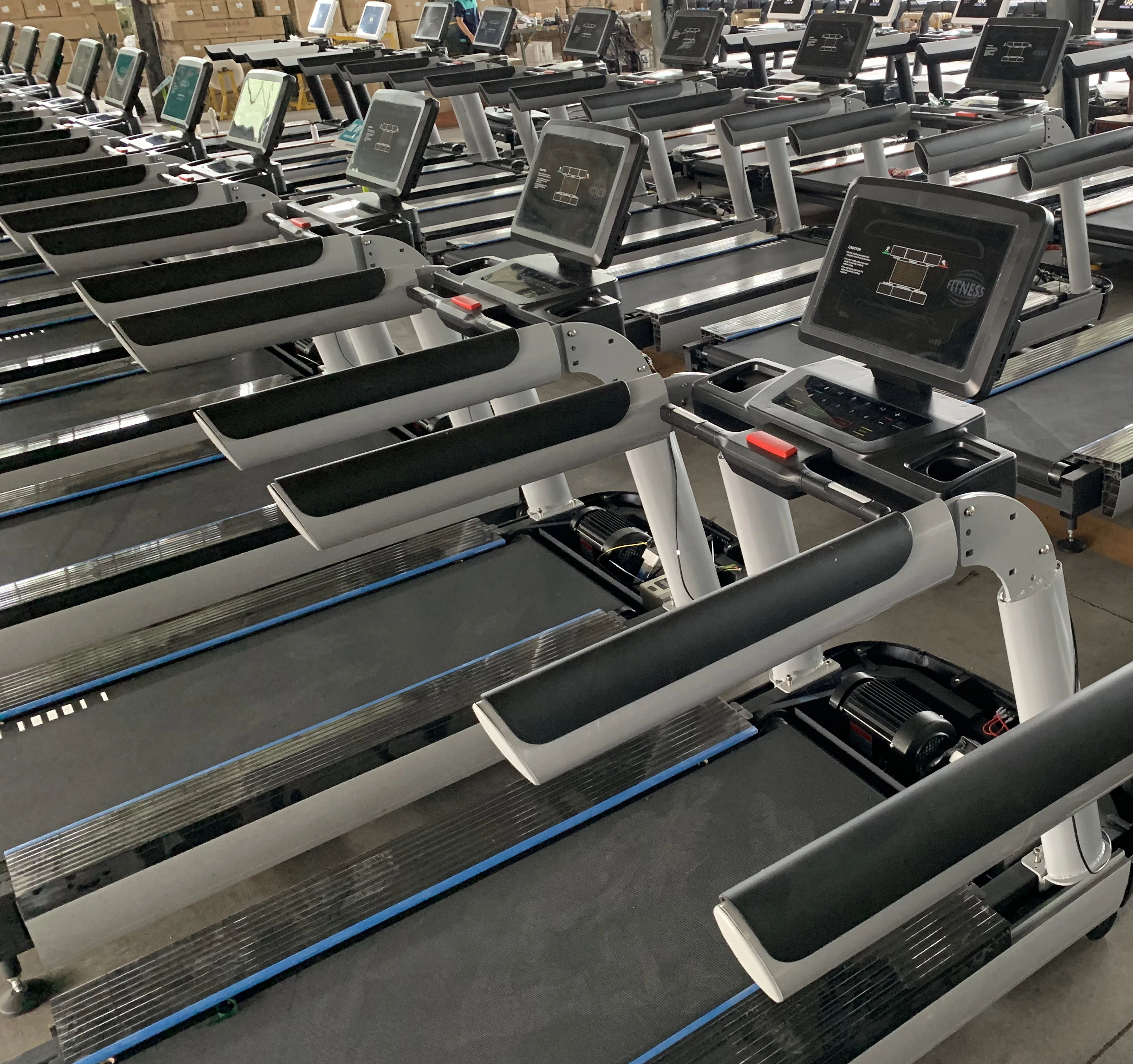 Factory Price Commercial Use Running Machine 3-7HP Motorized Treadmill