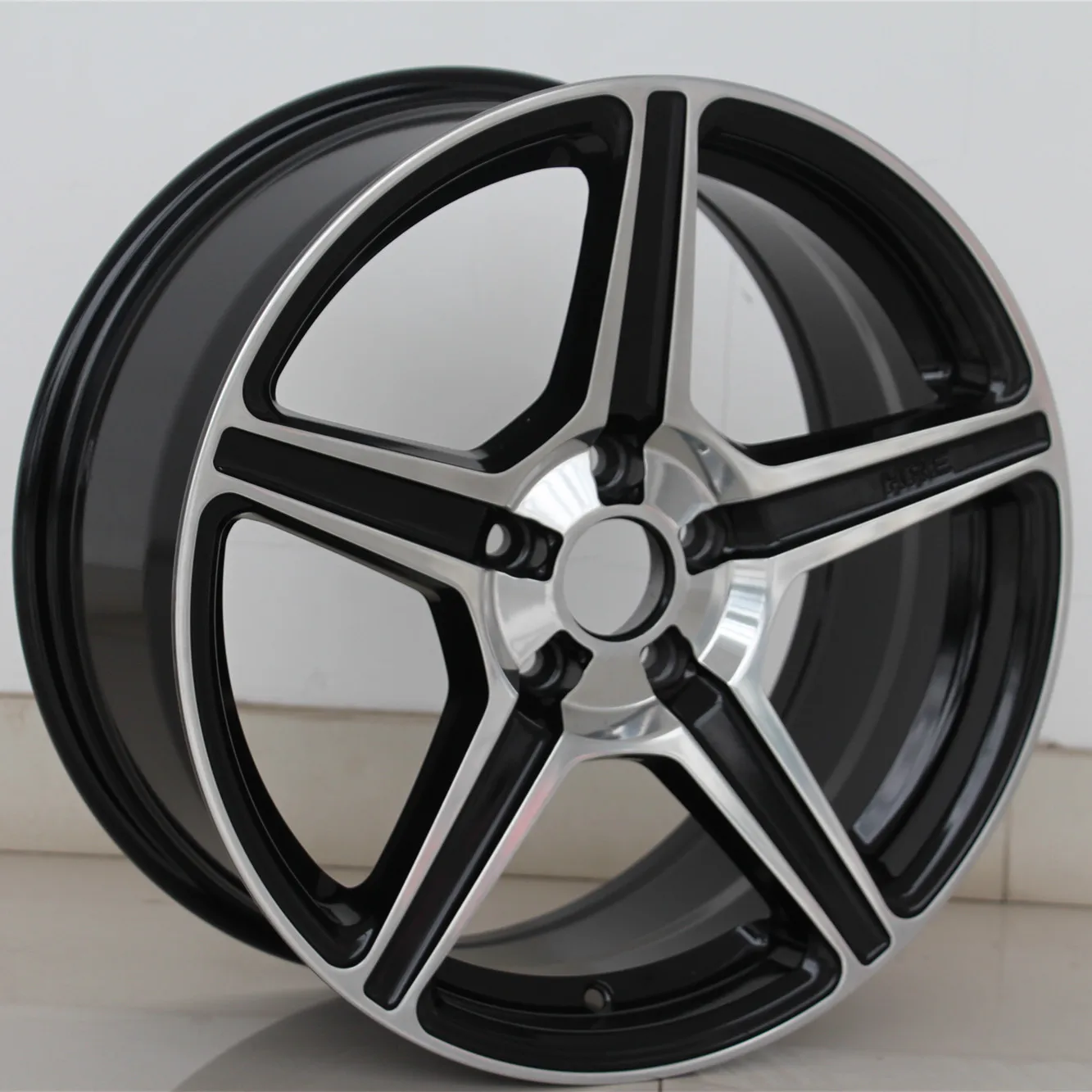 [Wholesale] Chinese manufacturer 17 18 inch 4/5/8*100/105/108/110/112/114.3 car rim for Top wheels passenger car alloy wheels