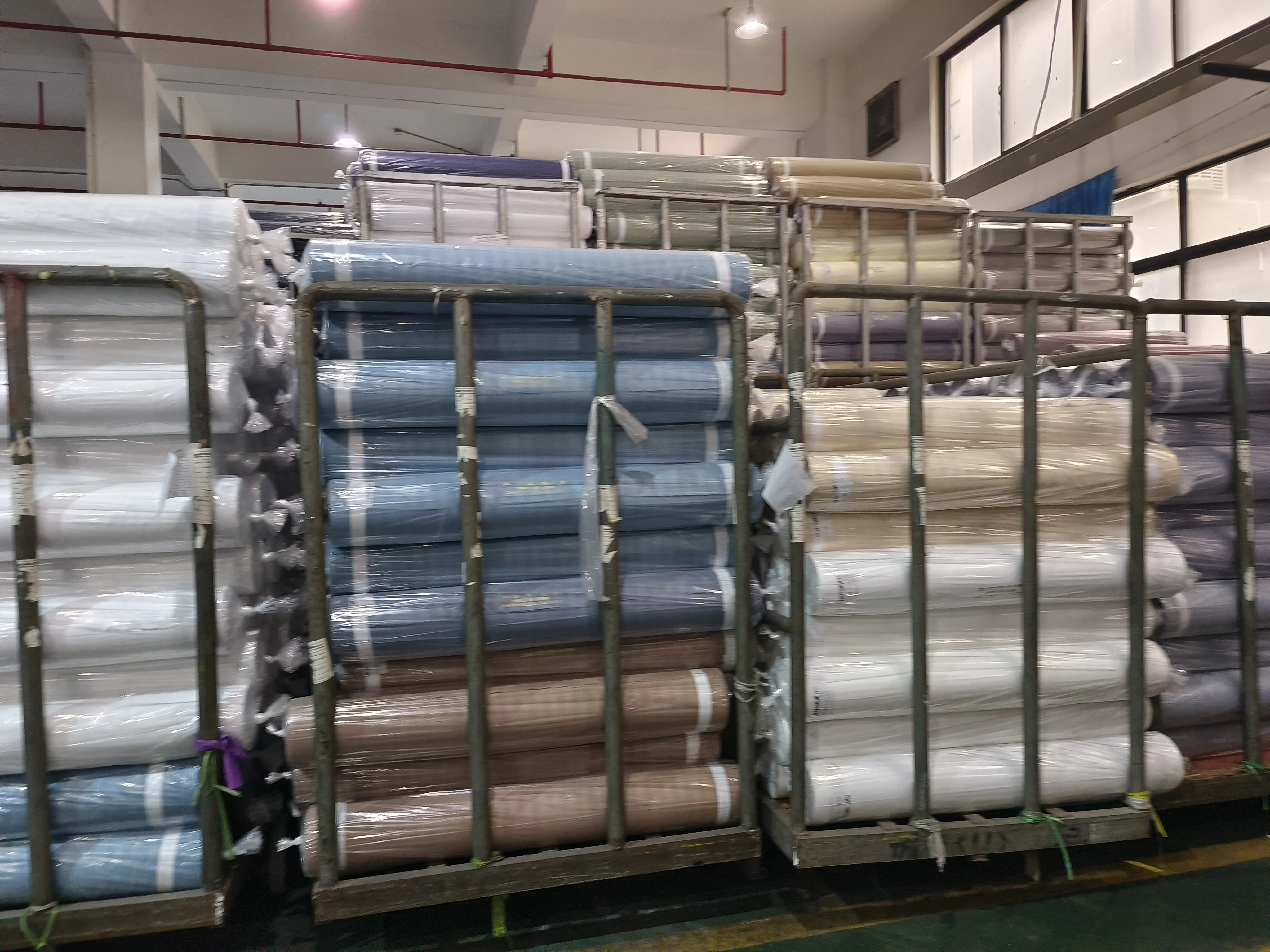 Factory cheap price disperse printed fabric pigment printed dyed fabric embossed fabric