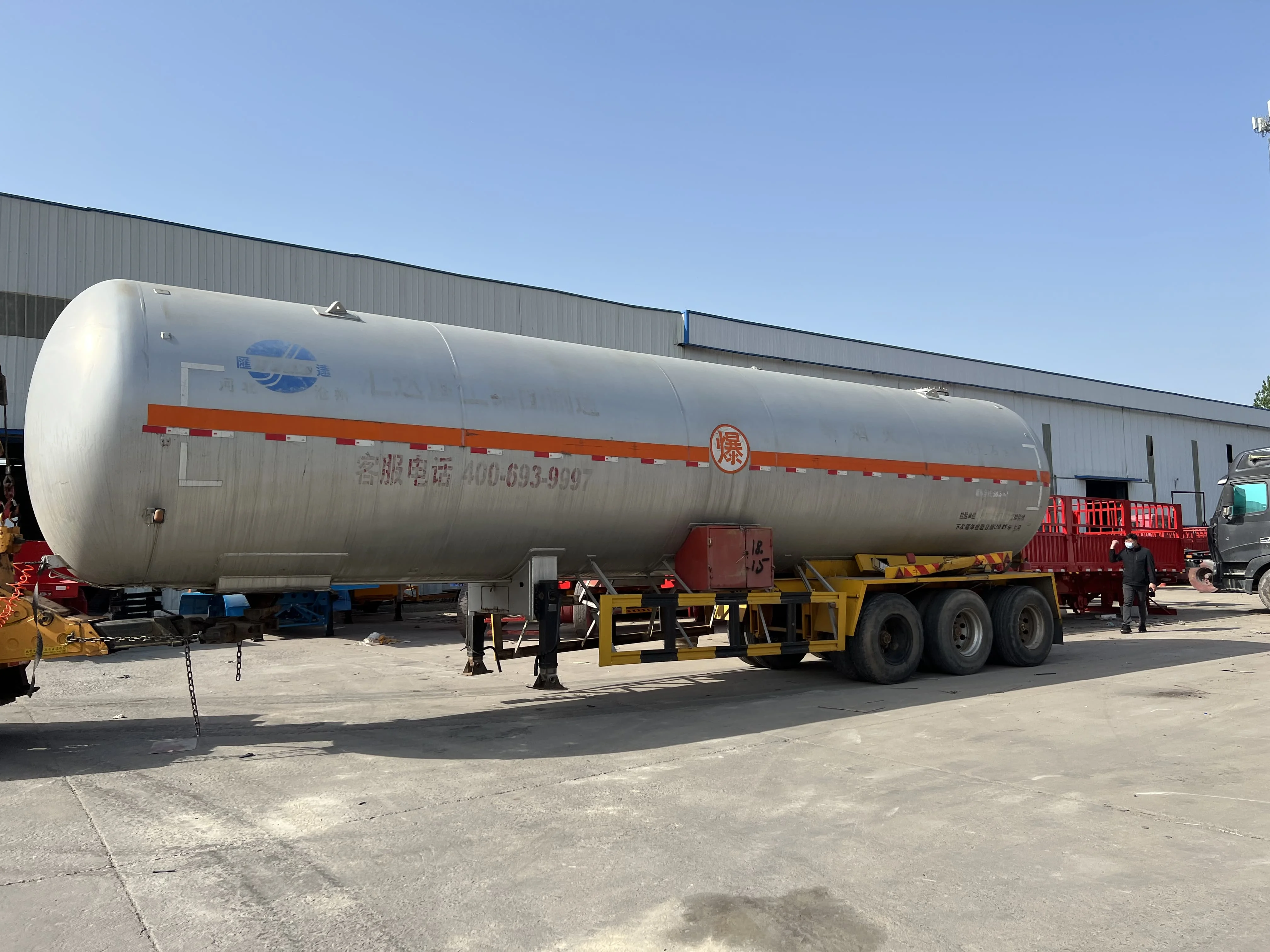 3 оси 28 тонн 50 60 Cbm 60000 литров Подержанный танкер полуприцеп для Lpg цена продажи
