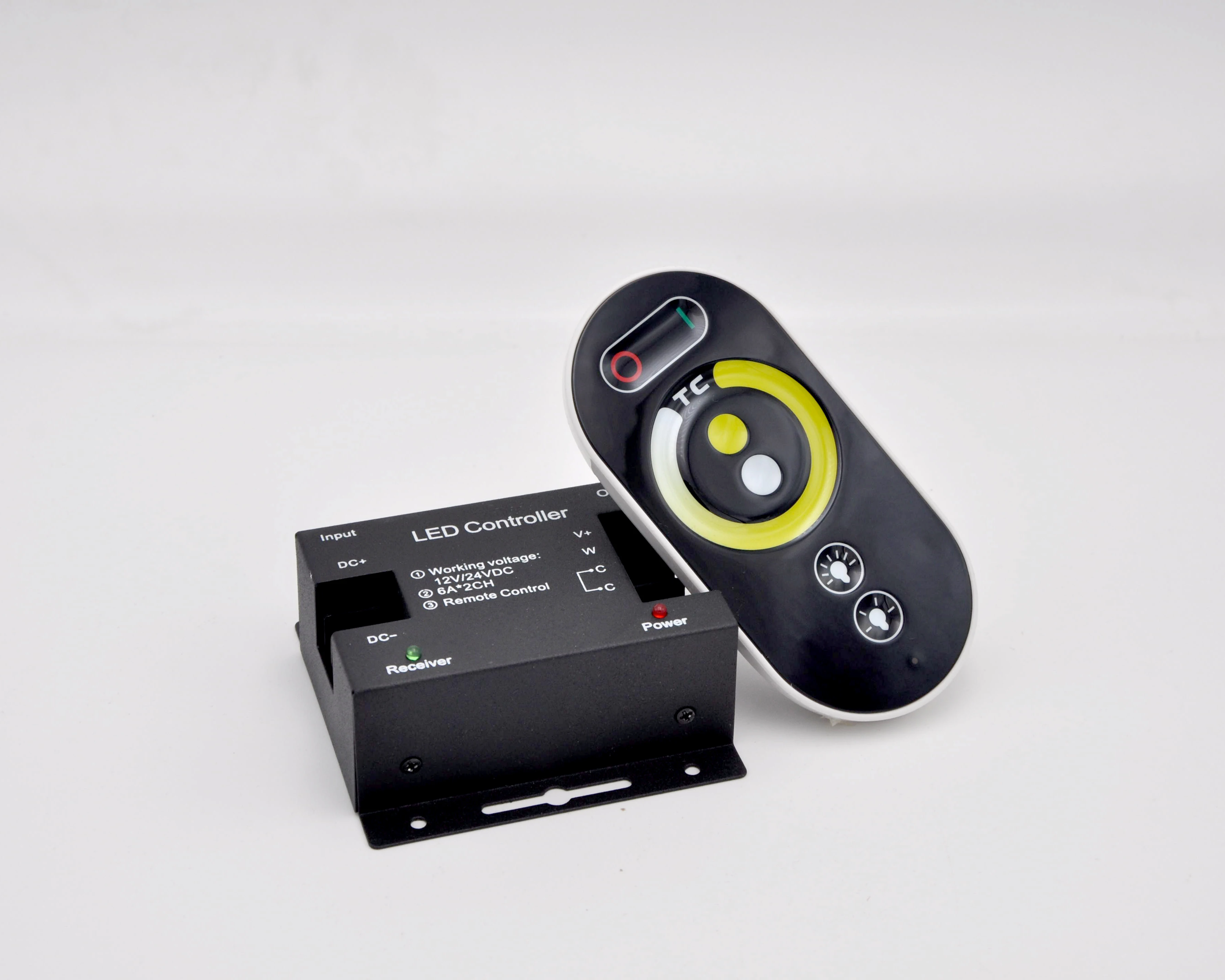 2.4G RF Wireless RGB CCT 12V Receiver and Remote Lighting Controller Dimmers Kit for LED Strip Light