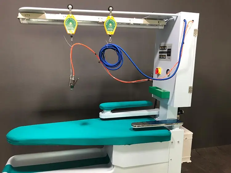 Hot Factory Selling Price Laundry Business Industrial Laundry Luxury Ironing Table With Steam Generator Machine Suction Blower