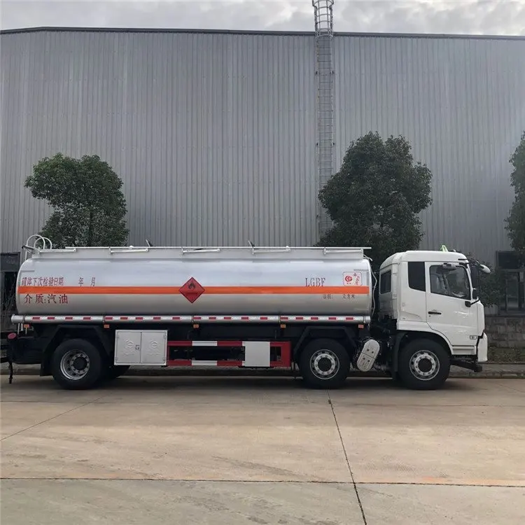 Three Axis 6x2 Heavy Transport Truck GVW 25ton Tank Capacity 19Cbm 245hp Oils Tanker Trucks