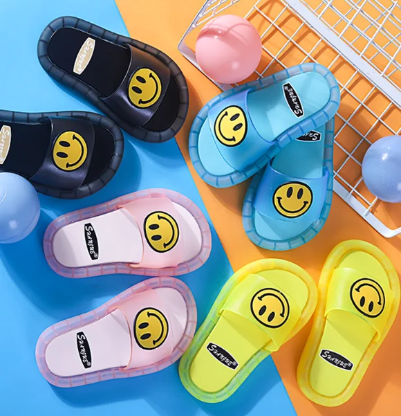 Летние новые детские сандалии с улыбающимся лицом, Нескользящие шлепанцы для мальчиков и девочек, оптовая продажа, светодиодные сетчатые красные светящиеся Тапочки