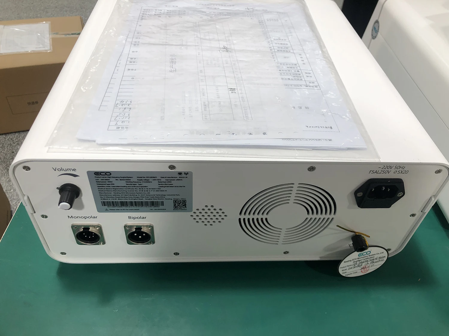 Diathermy monopoalr bipoalr 300w cauterization machine cut coagulation electrosurgical generator
