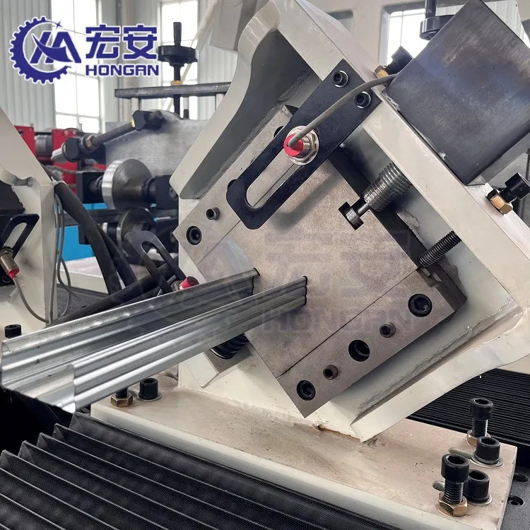 Automatic C U shape purlin channel profiles cold roll forming machine channel purlin making machine for sale