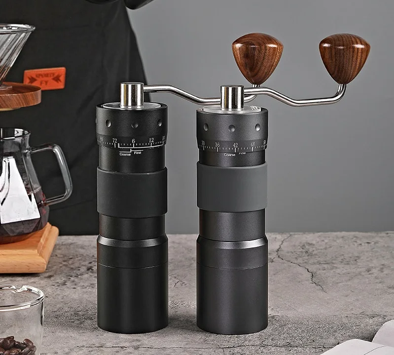 Маленькая портативная ручная кофемолка из нержавеющей стали