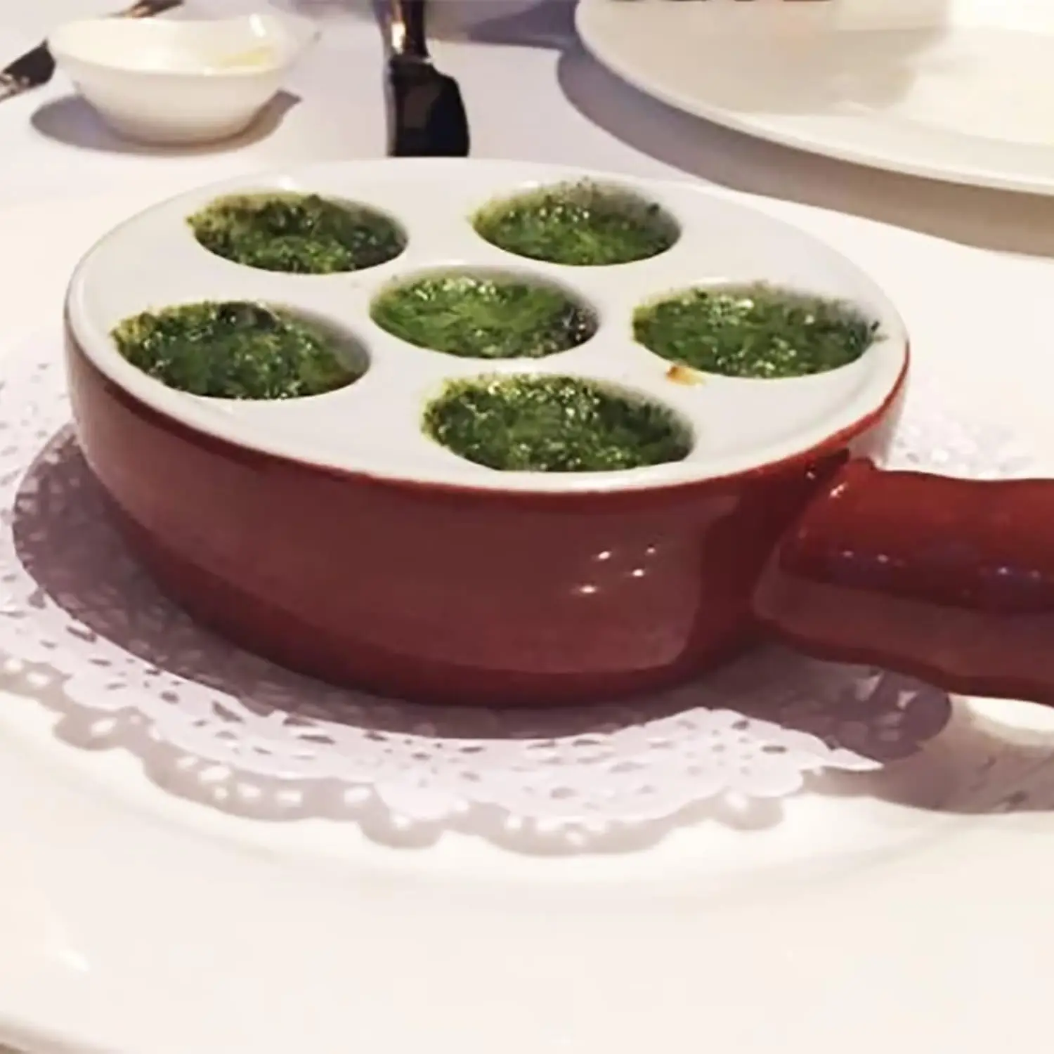 Oven Safe Holes Set for Home Restaurant Hotel appetizer Dishes baked snails baked scallop Custom White Ceramic Escargot Plates