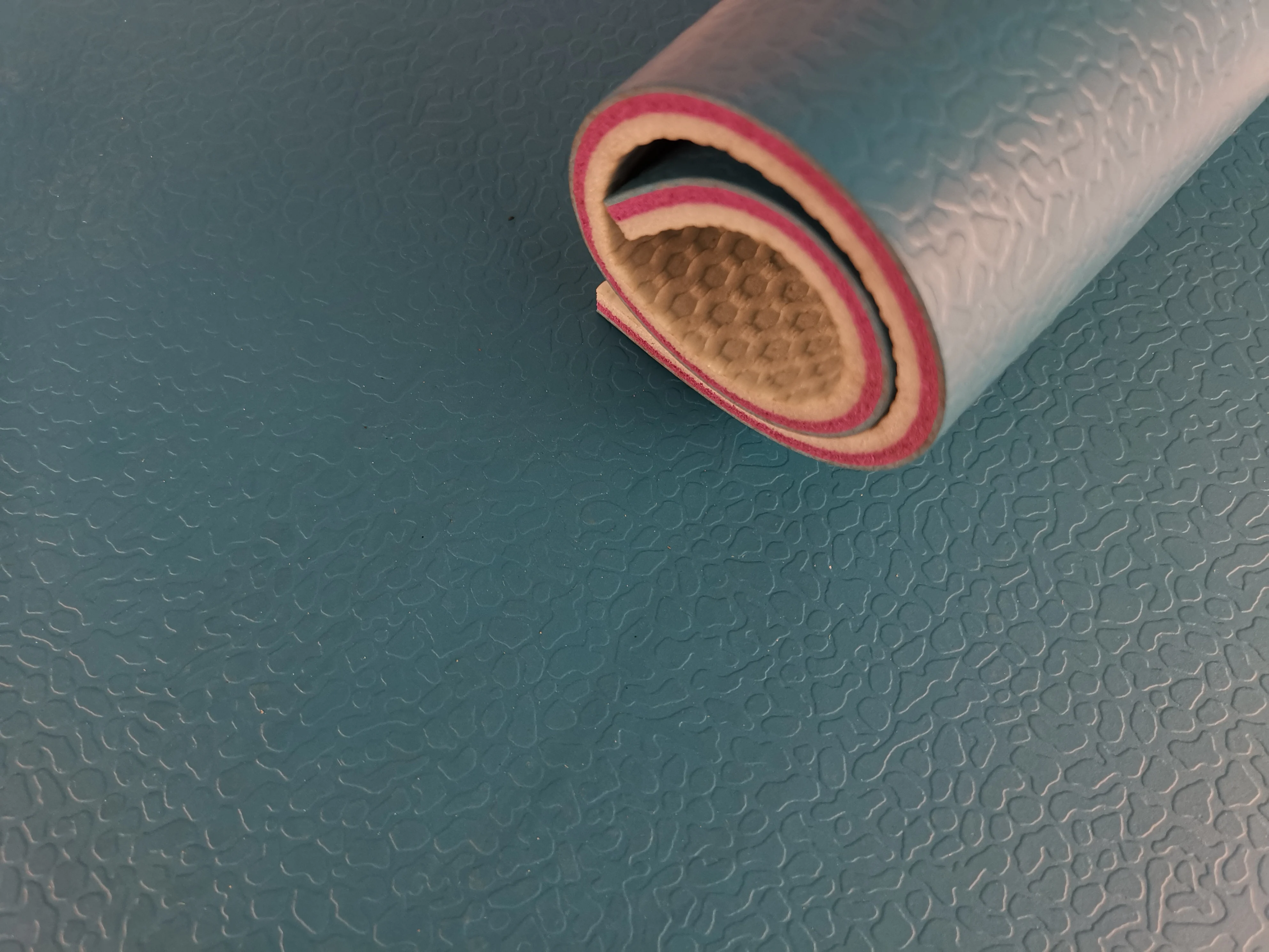 Badminton Sports Court Easy Installation Roll Flooring 2mm PVC Floor Roll Mat PVC Vinyl Homogeneous Heterogeneous Rolling Floor