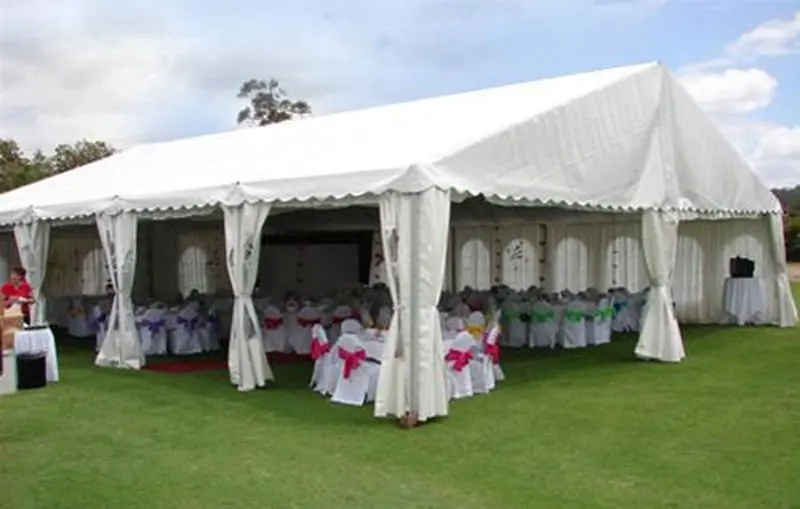 Sturdy construction Outdoor party wedding tent with sidewall for banquet