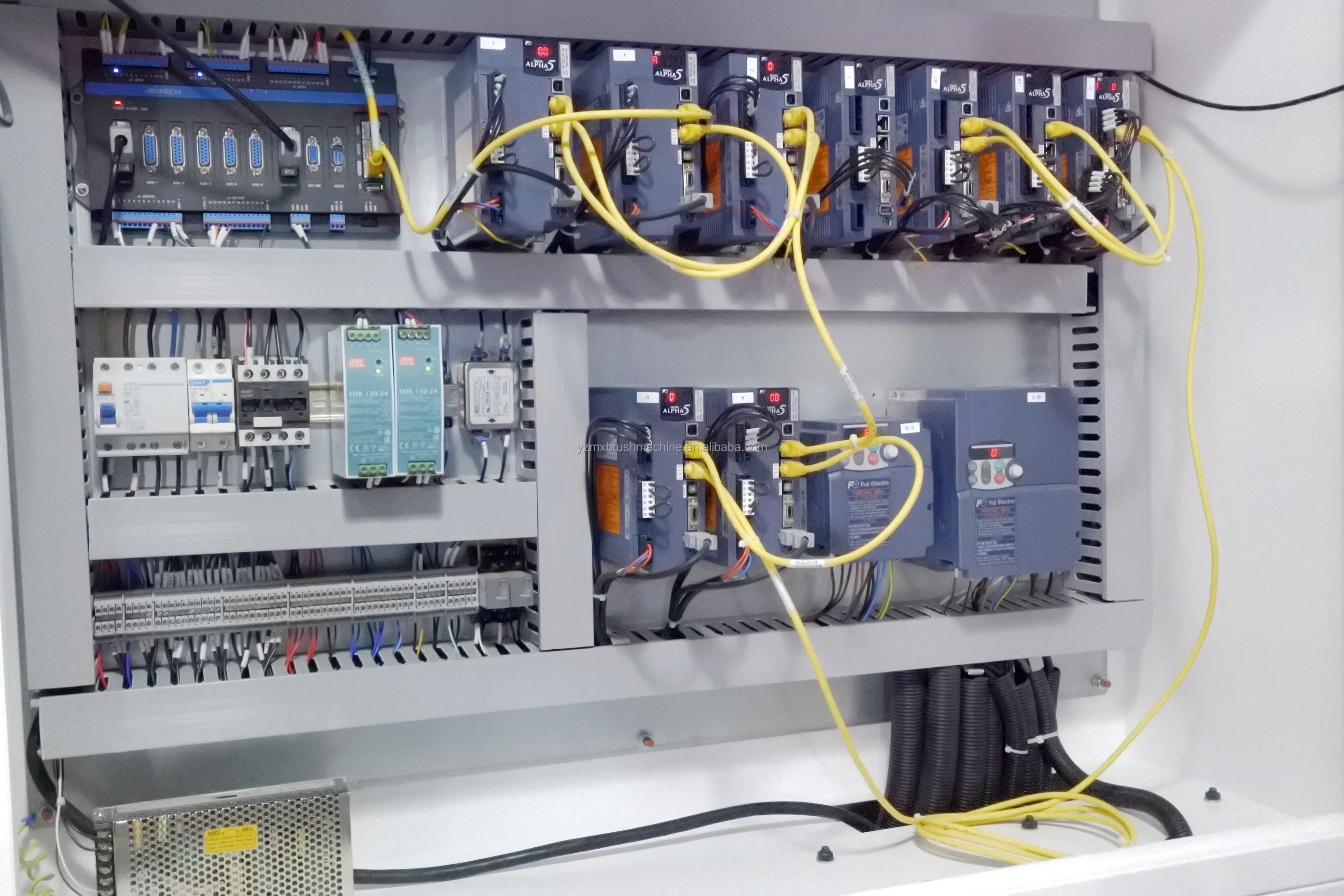 CNC 5 оси 3 головки 2 сверления и 1 тафтинг метла туалетной щетки делая машину высокая скорость