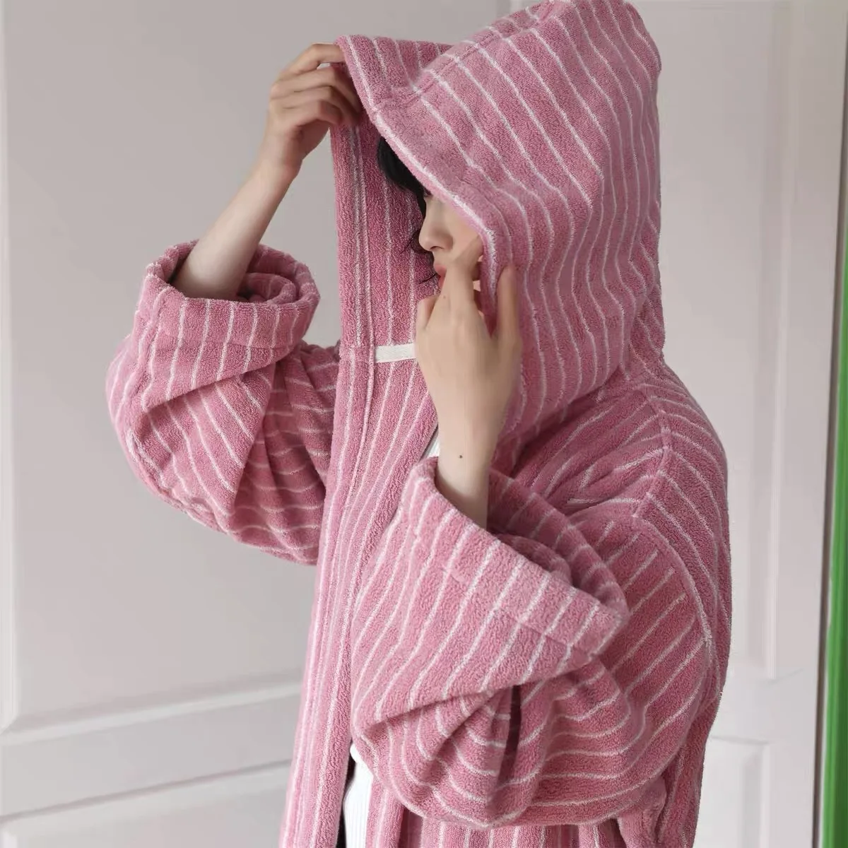 Custom pattern vintage bath robe dressing gown relief jacquard cotton terry bathrobe