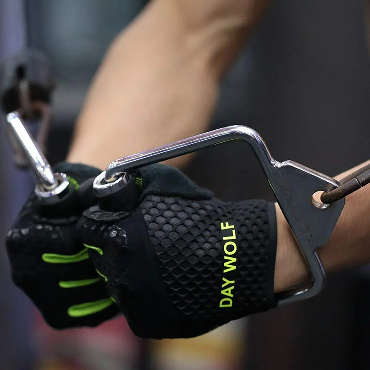 Day Wolf Custom High Quality Breathable Gym Gloves Sports Workout Men Women Fundamental Training Fitness Gym Gloves