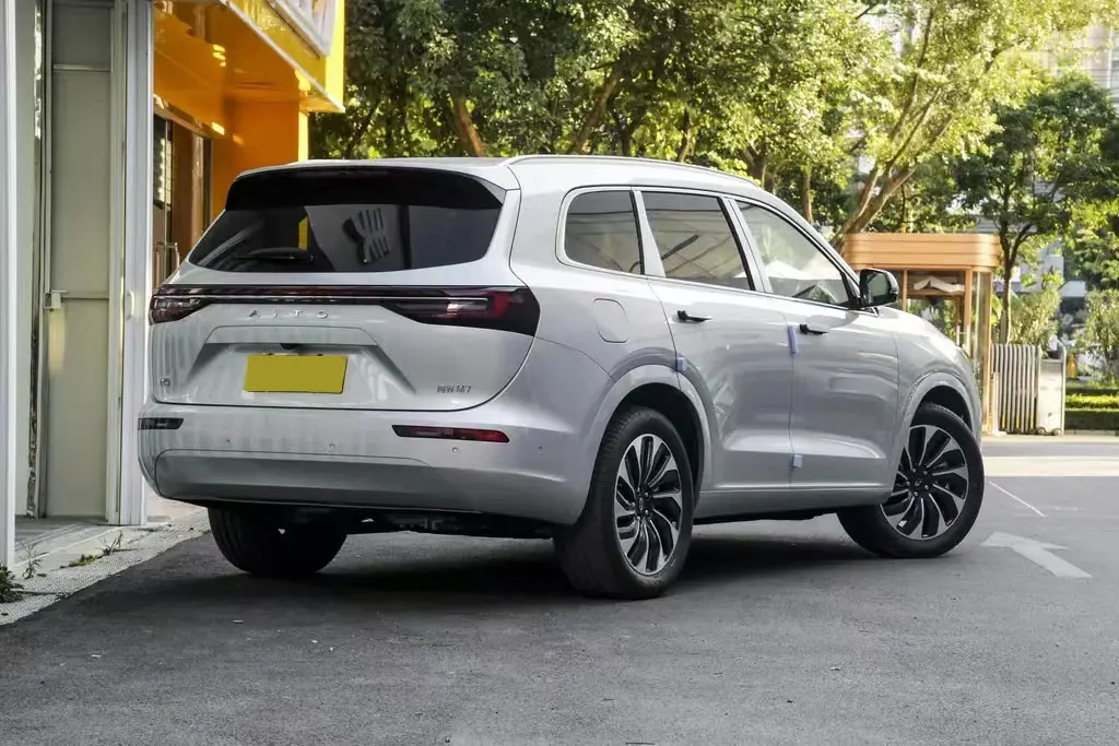 2024 Aito Huawei M7 SUV Auto 240 км расширитель дальности хода с шестиместным задним приводом новых энергетических транспортных средств Плюс/Макс новые функции