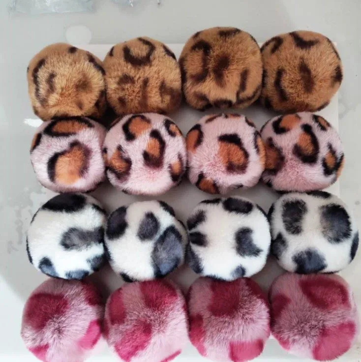 Custom leopard fur pompoms ball wholesale customized 3.5cm-12cm rabbit fur pom pons accessories crafts