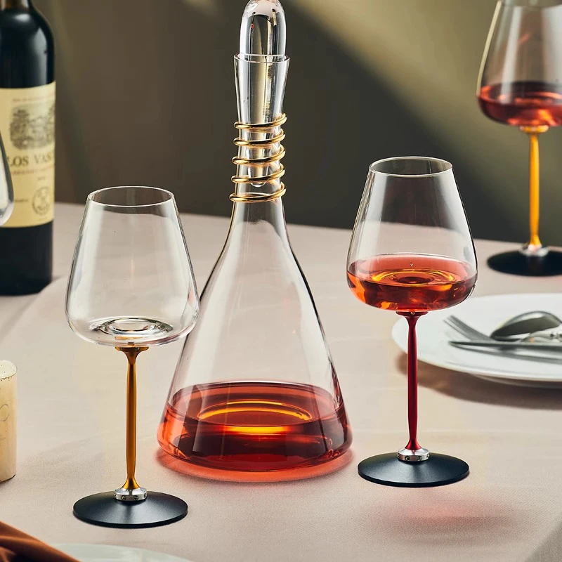 Wholesale Customised Luxury Gift Rotating metal red wine glass for wedding gifts