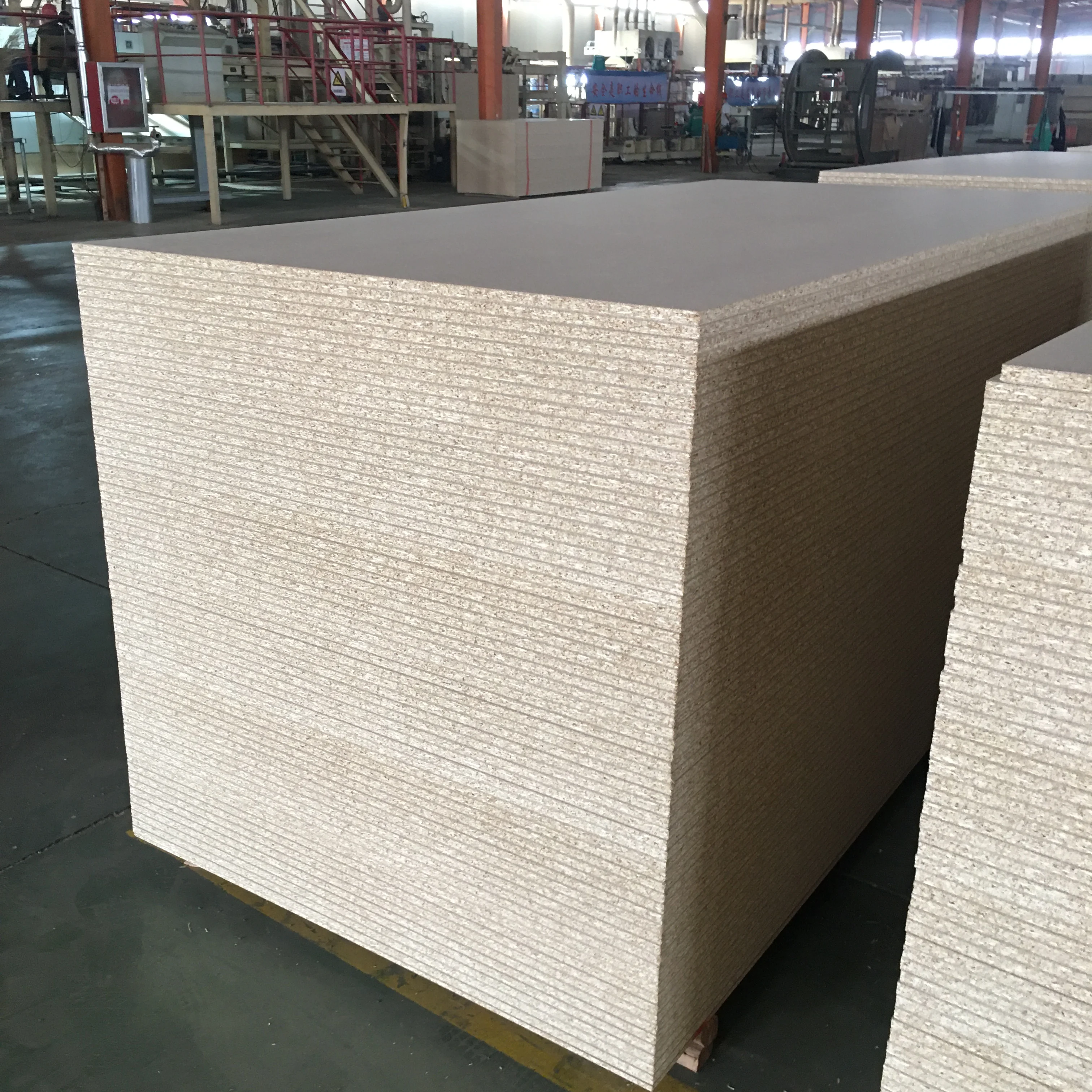 E0 E1 Factory sale Melamine Chipboard/Particle board/Flakeboard Good quality chipboard for home decoration