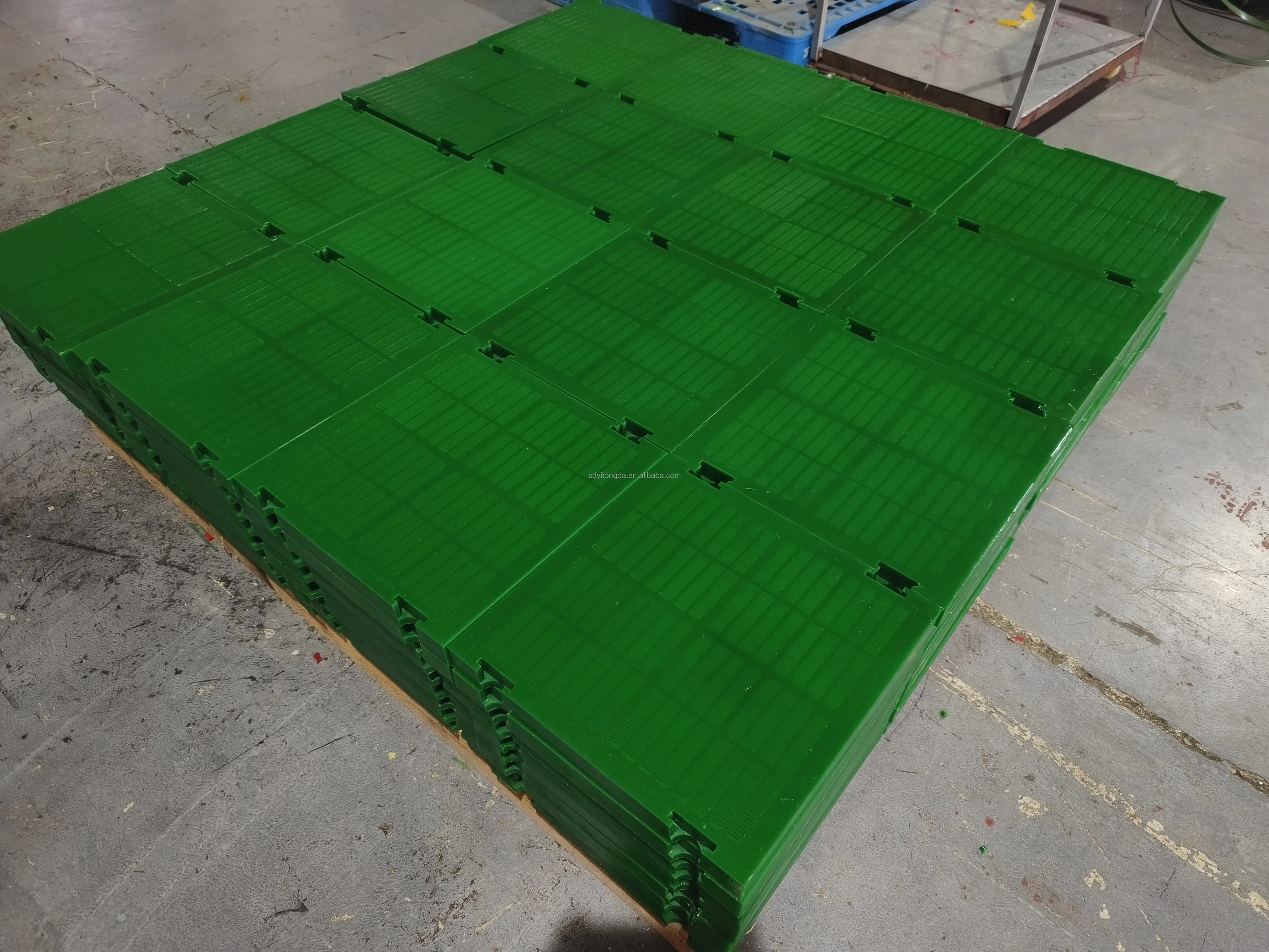 Новый изготовленный на заказ полиуретановый линейный горный вибрационный просеиватель промышленное сито для эффективного просеивания