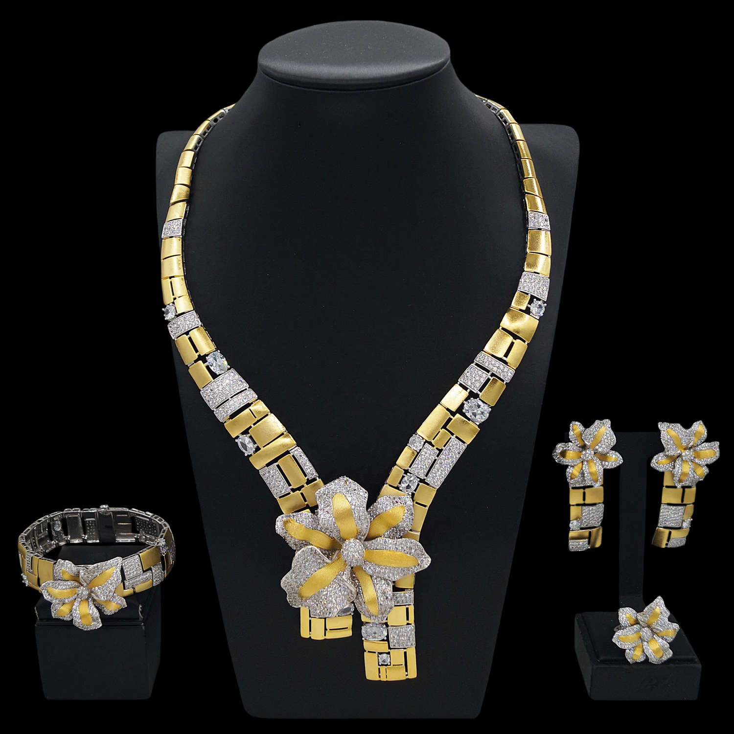 Zhuerrui Dubai Couples Dating Jewelry Set Design Sense Chain Gold Plated Romantic Nigerian Ladies High-end JewelryHZ24009196