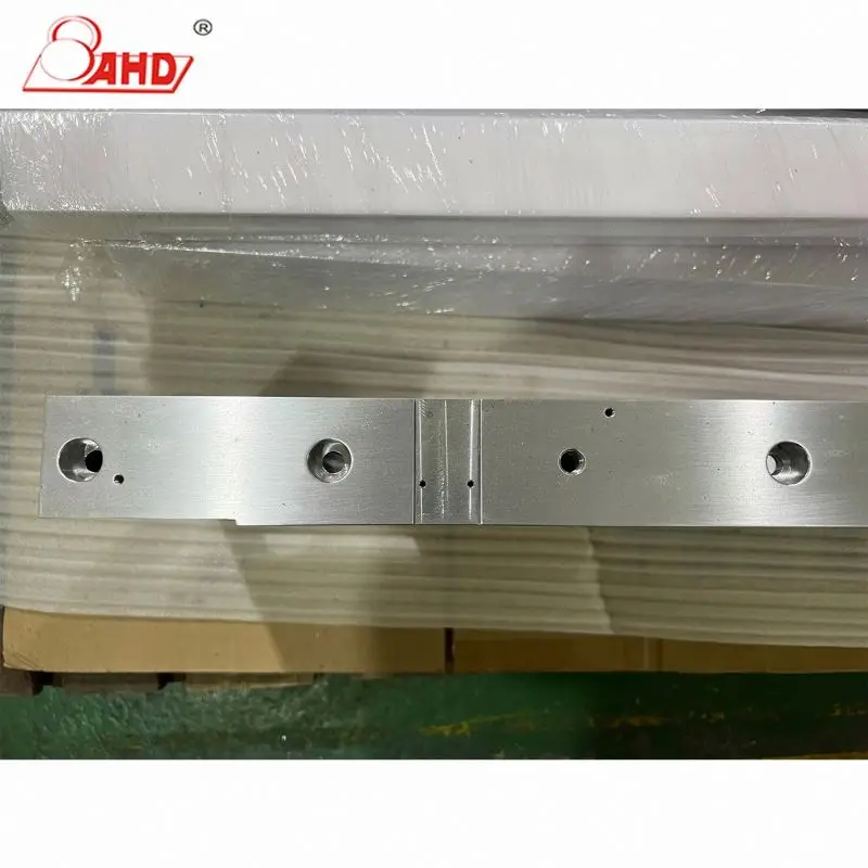 Aluminum alloy punching CNC spare parts processing Surface treatment Aluminum polishing