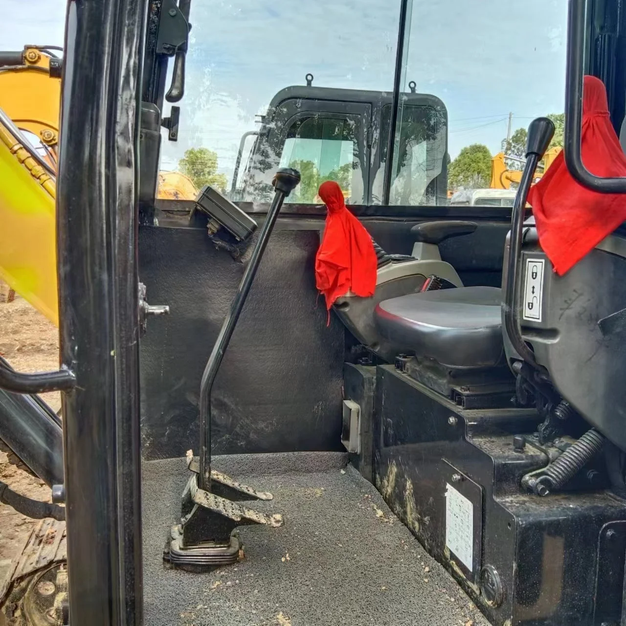 used original made in japan excavator hydraulic crawler caterpillar CAT305.5E second hand excavator