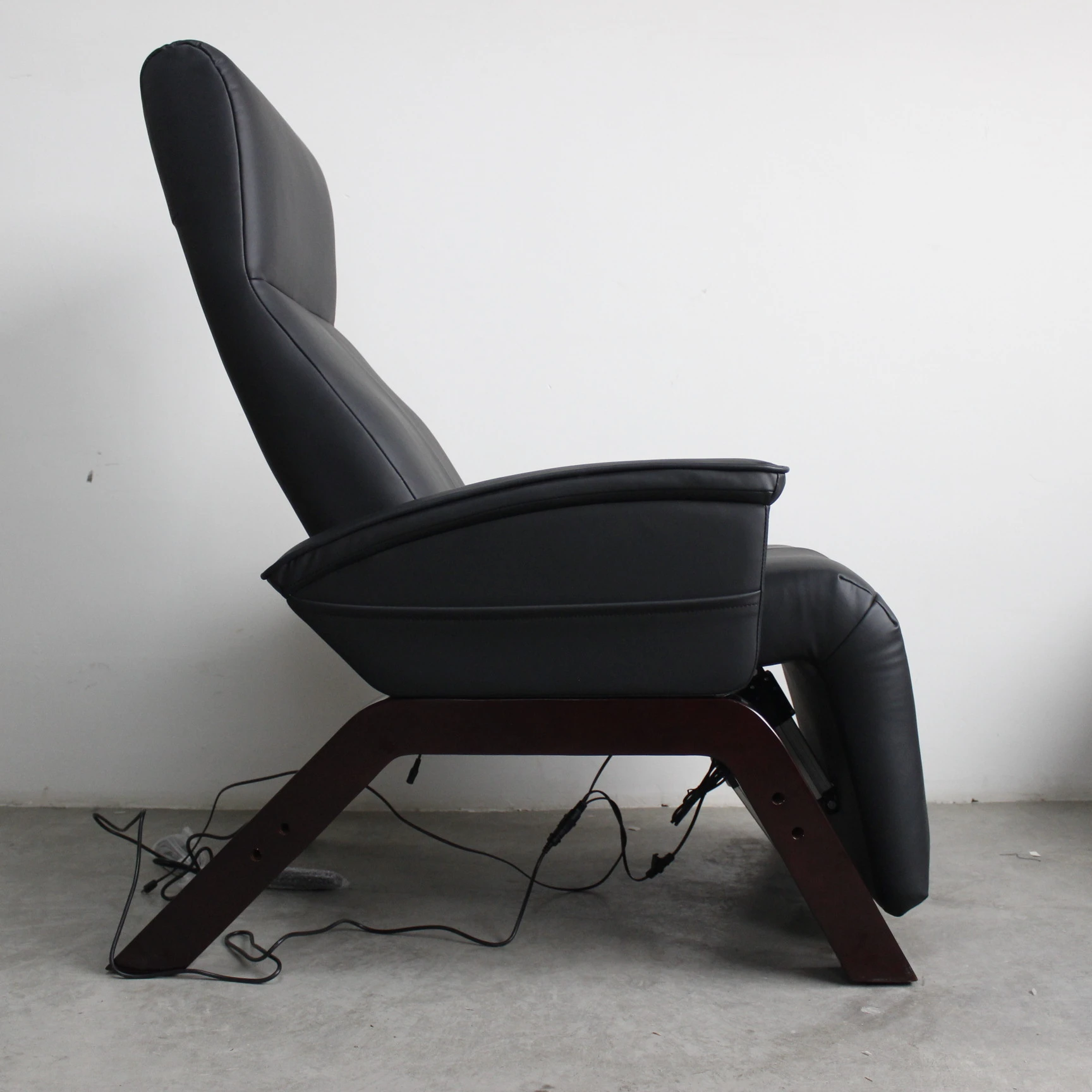 Wooden sales Massage chair support Zero Gravity Recliner Chair PU Recliner Comfortable Relax Zero Gravity Lounger Chair
