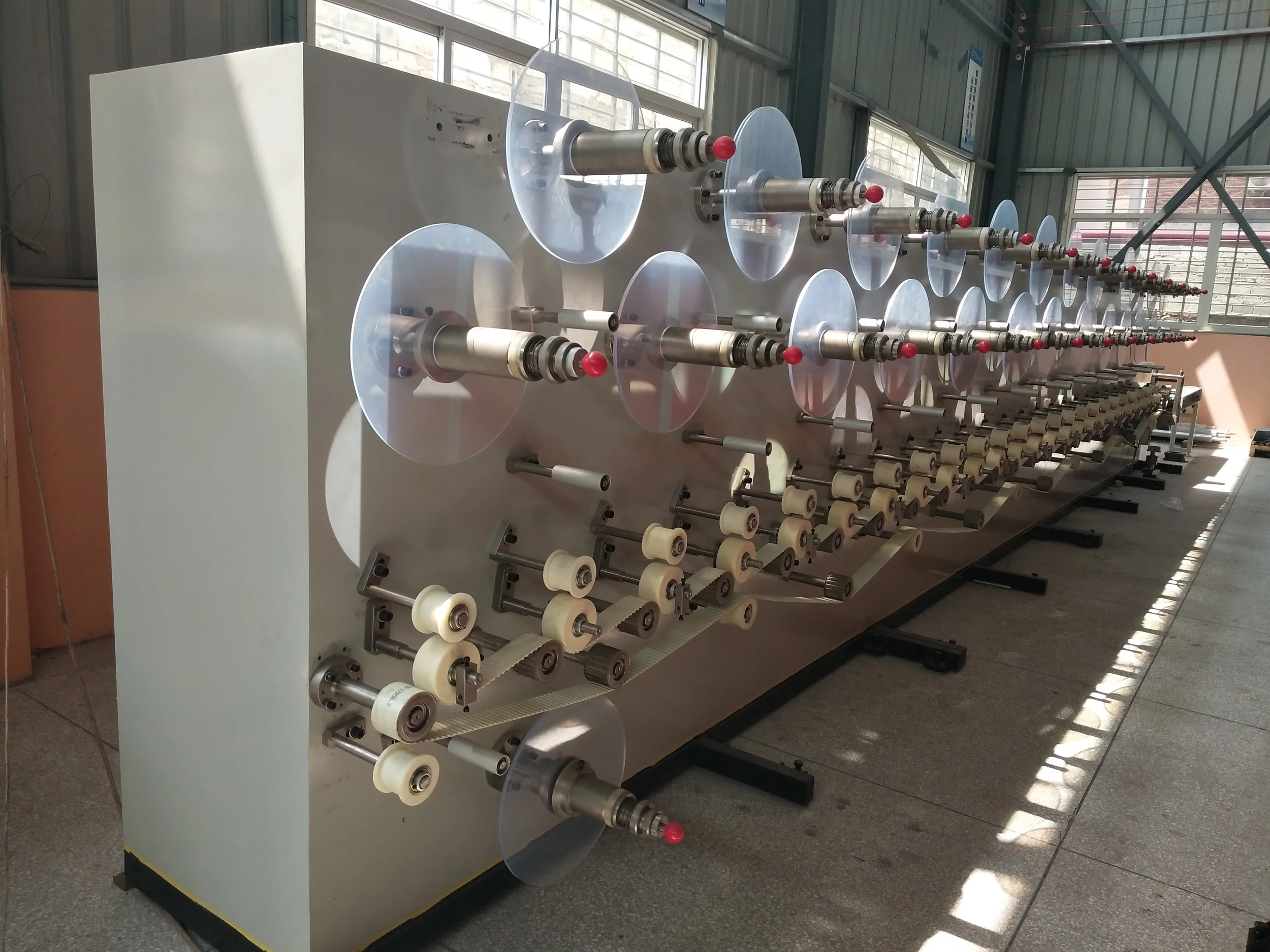 Cheap price automatic smoking rolling paper making machine