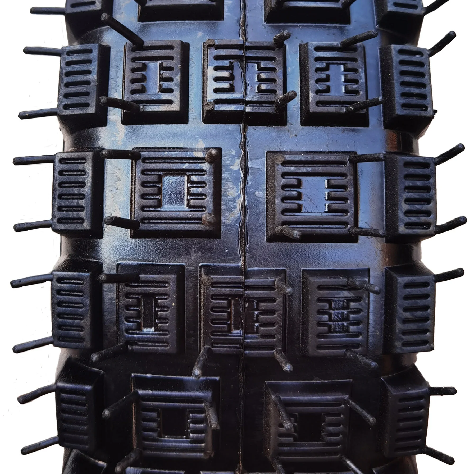 
 3,00-4 внедорожная пневматическая шина  