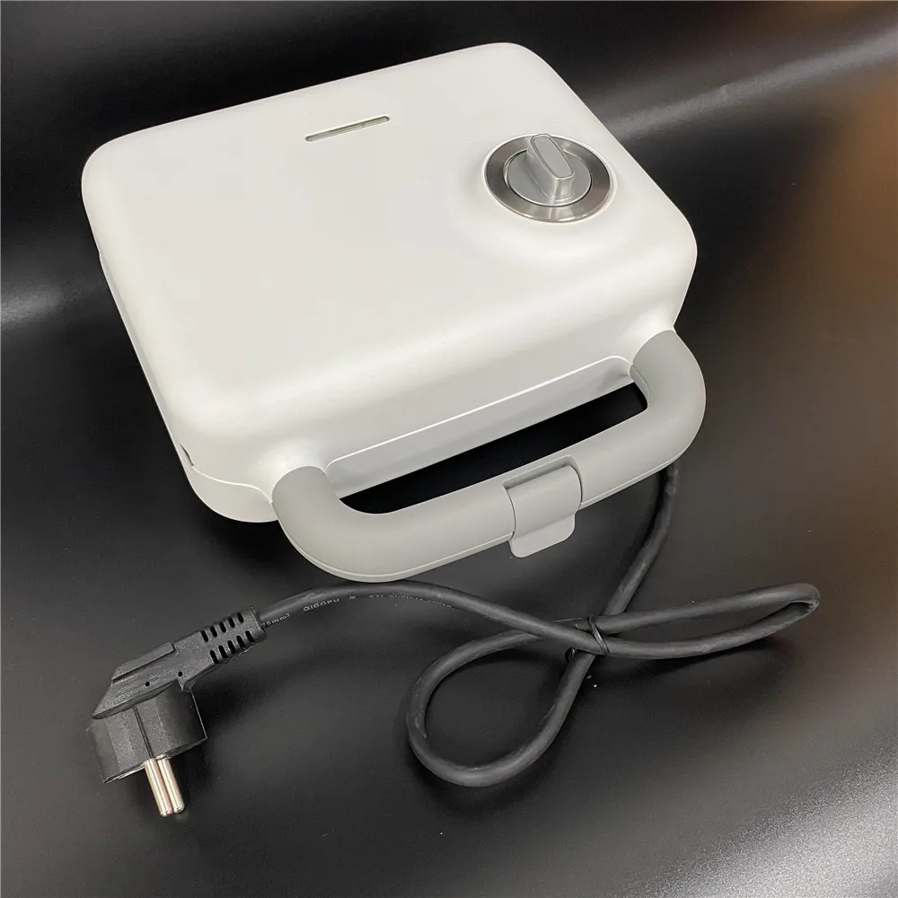 
New Product 3 in 1 breakfast detachable sandwich maker toaster with timer 