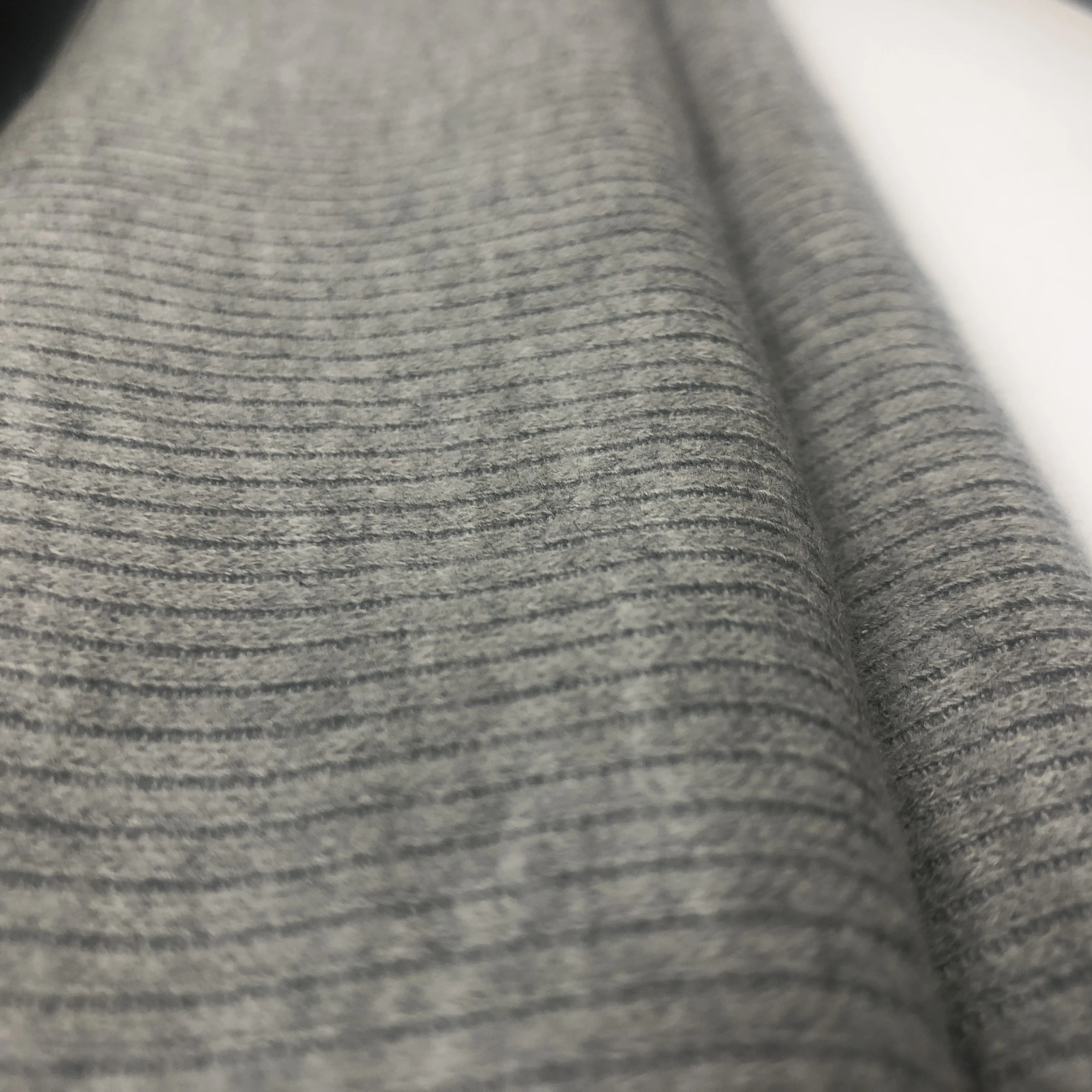 48% вискоза 48% полиэстер 4% спандекс структурированная ребра ткань спандекс 2*2 ребра