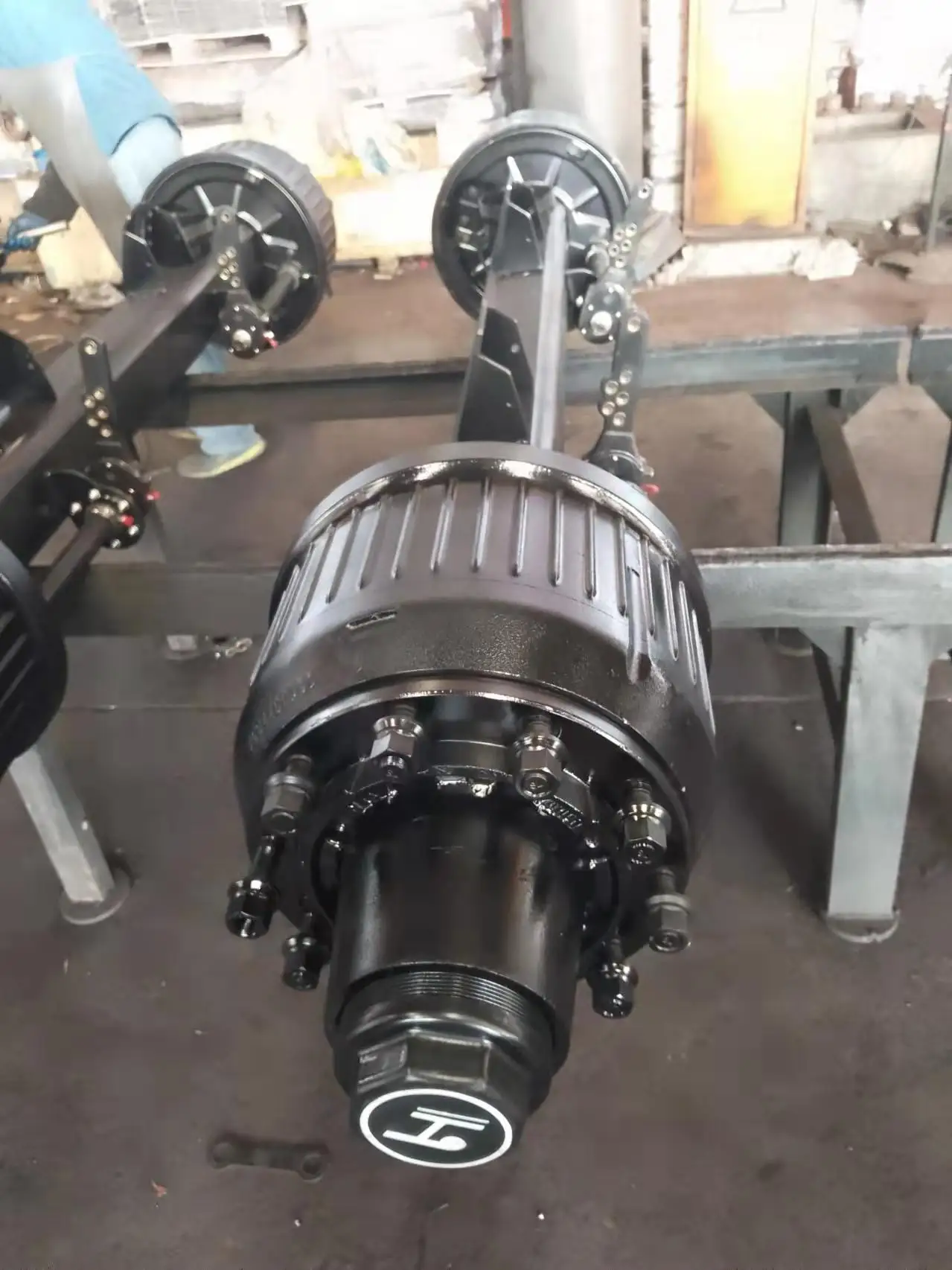 Semi trailer axle 16T German type BPW axles by China manufacturer