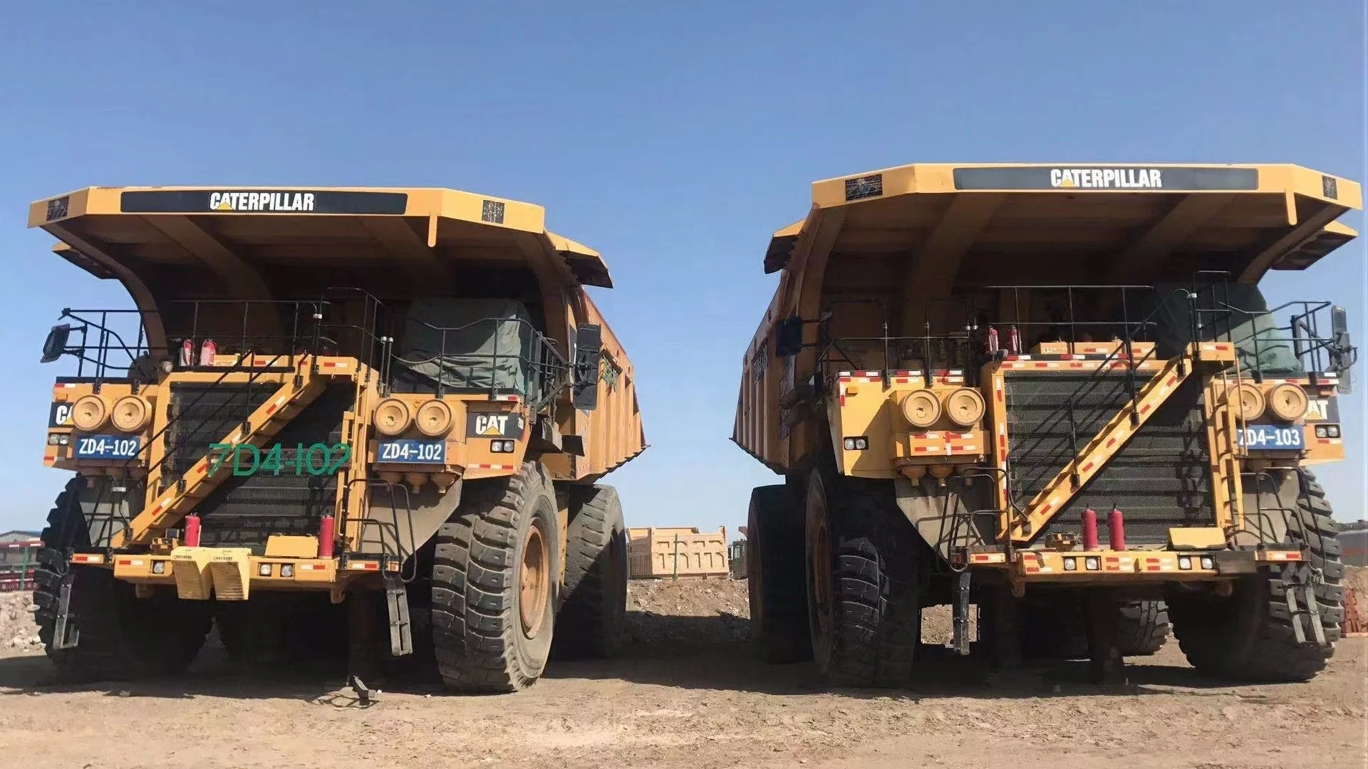 Caterpillar 793D Mining machinery heavy used dump truck