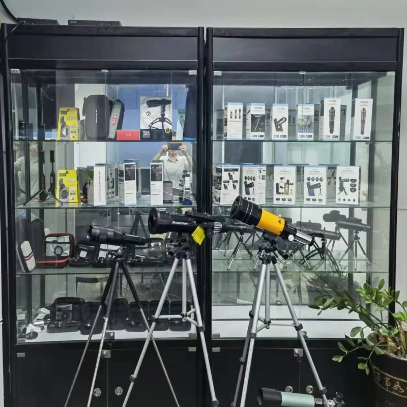 The Feisite Phone Camera Lens 50X Optical zoom Telescope is used for smartphone photography and distant observations