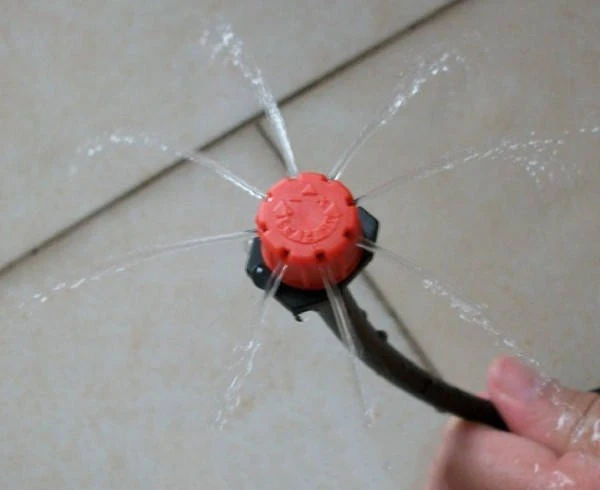 8 Holes Garden Irrigation Sprinkler 1/4 Inch Hose Drip Irrigation System Agriculture Watering Emitter Adjustable Dripper