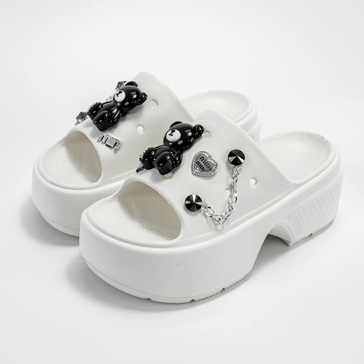 2024 New Cute Black Brown Bear Non-Slip Breathable Slippers for Women Flip-Flops Sandals Anti-Slip Features Direct Factory Sales