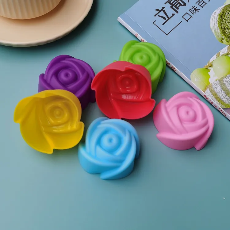Custom Reusable flower shape cake Baking Molds Heat Resistant Nonstick 100% food grade approved Silicone Cupcake Liners