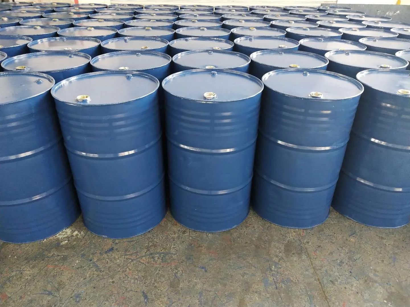 HDT LV low viscosity aliphatic polyisocyanate use as the hardener component for flexible, lightfast polyurethane coating systems