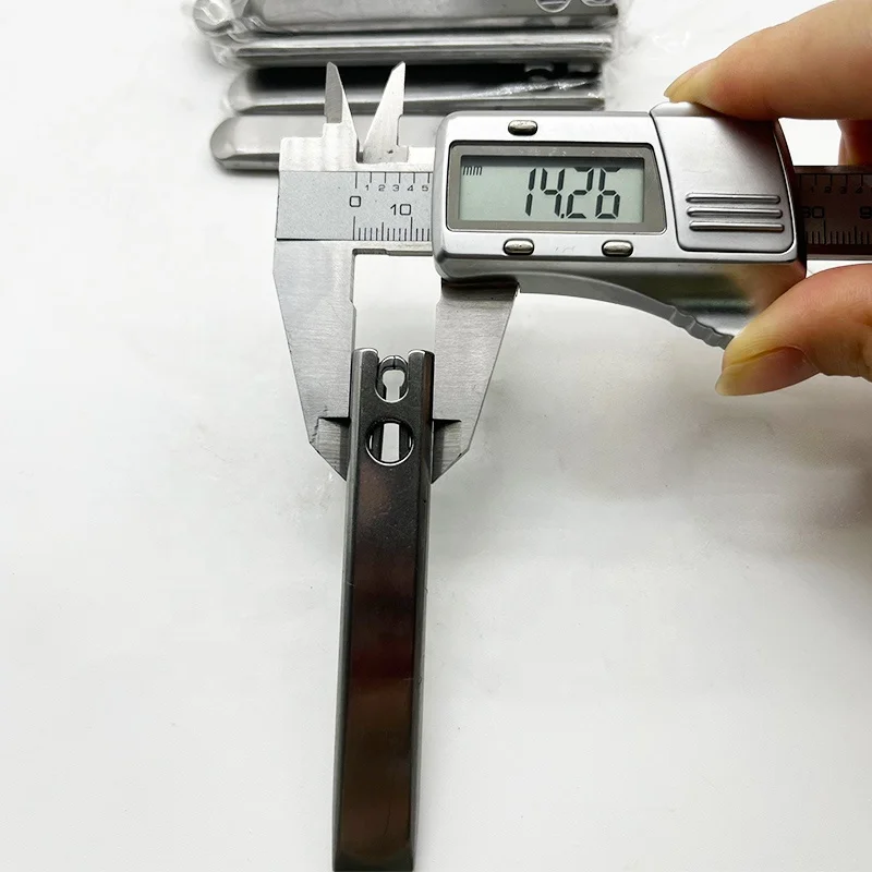 Sulzer Projectile body for textile machinery