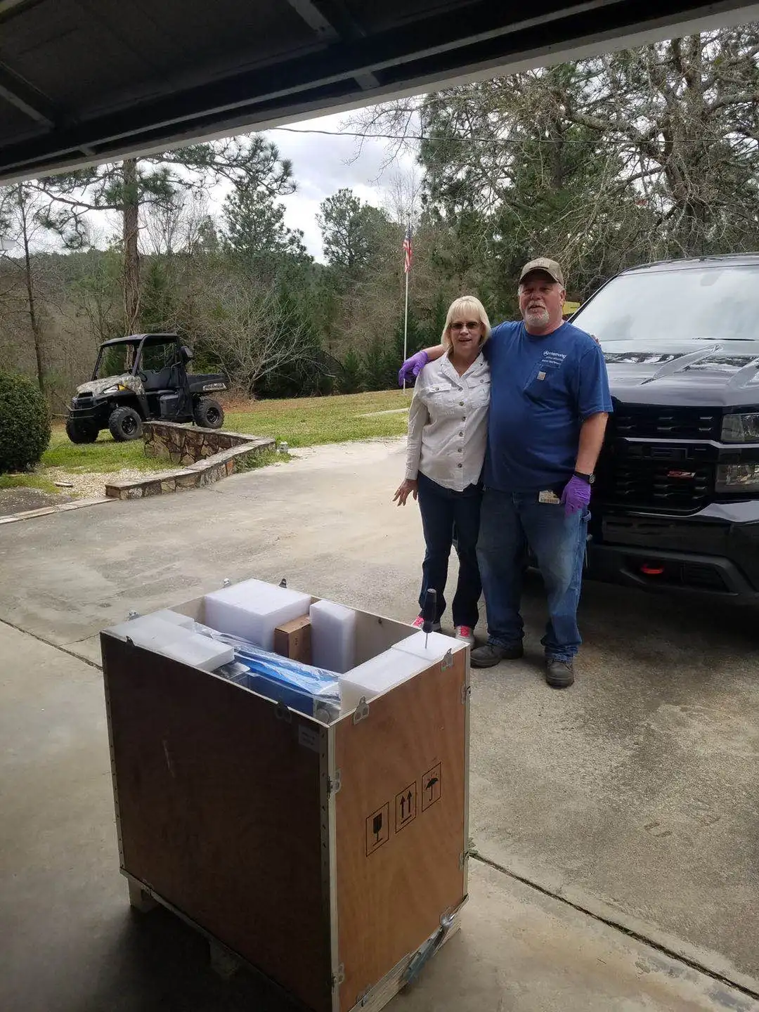 Good heat dissipation performance and stable light source for metal deep marking cutting MAX JPT fiber laser marking machine