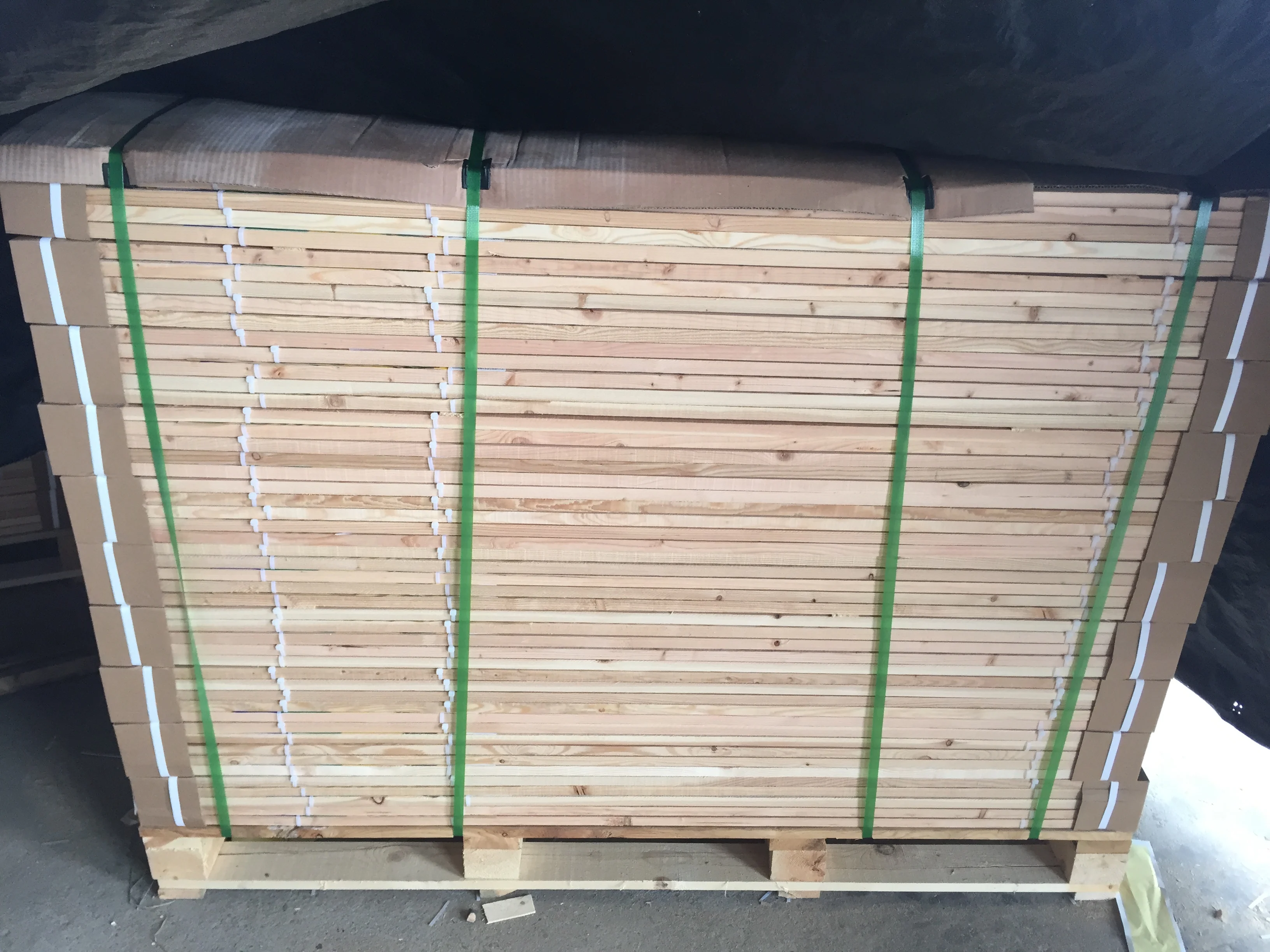 Hysen Wood Garden Stakes Fot Vegetables 19 Mm*19 Mm Wooden Poles Plastic Garden Fence Fencing, Trellis & Gates Not Coated