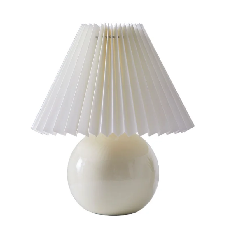 Creative Ceramic LED Simple Table Lamps  Modern Nordic Cute Pink Pleated Living Room Table Lamps