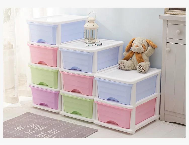 6 PLASTIC STORAGE CABINET 