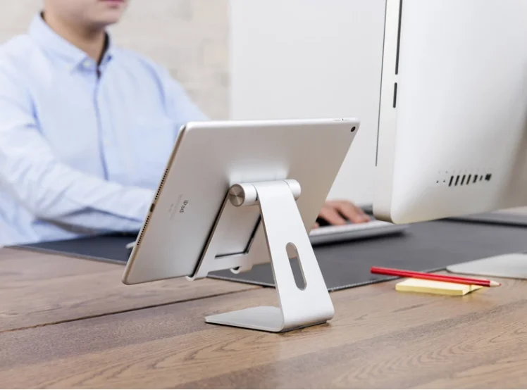 Cellphone holders desktop Metal support base adjustable 7-13inch tablet stand Smartphone stand raiser for desk