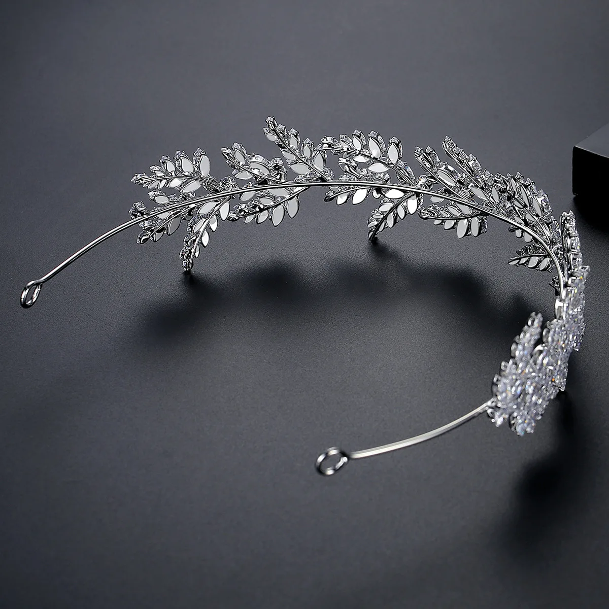 LUOXIN Luxury Zircon Leaf Design Hair Accessories Bridal Party Cubic Zircon Wedding Tiara Headband
