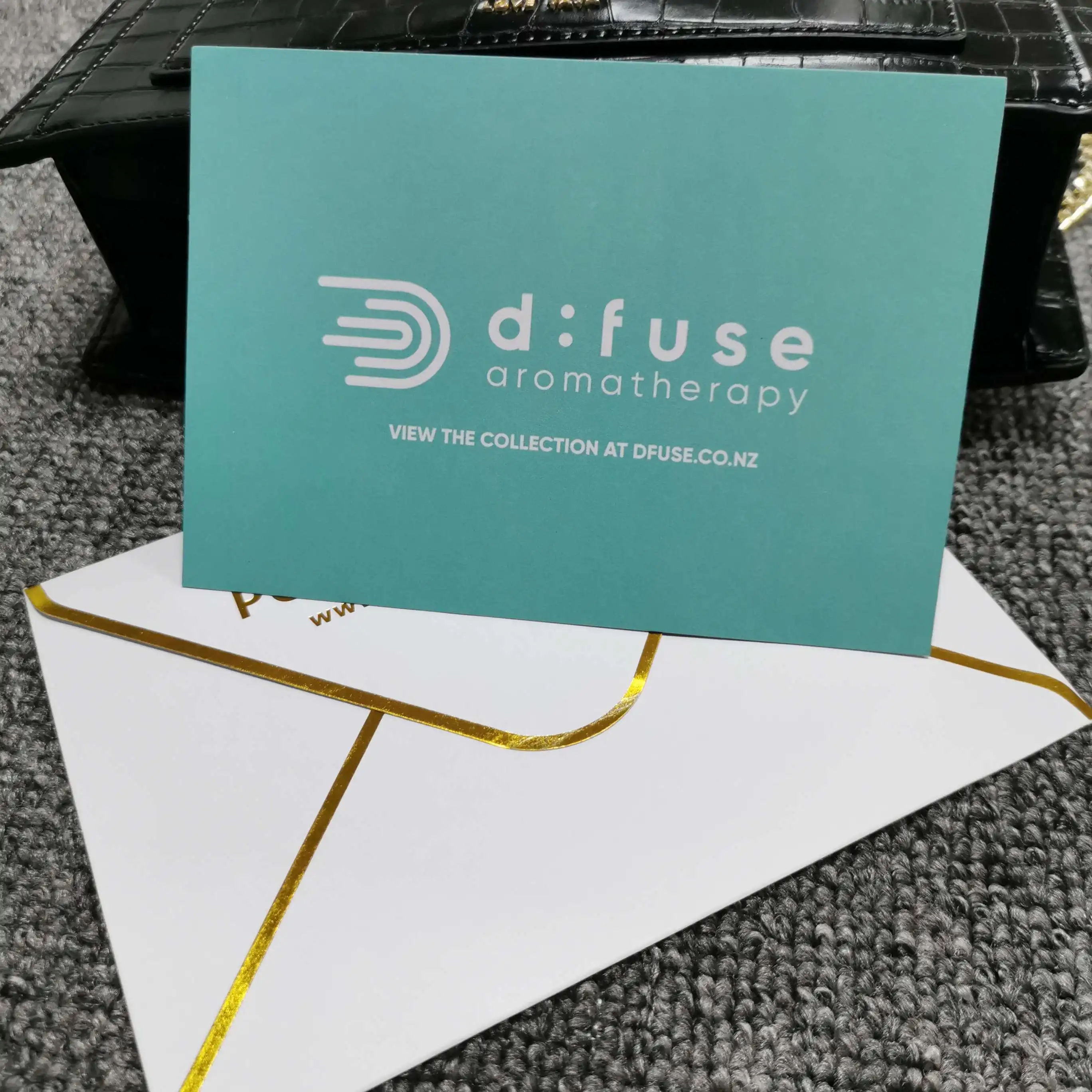 commercial custom  thick paper thank you post card with foil logo for business activity