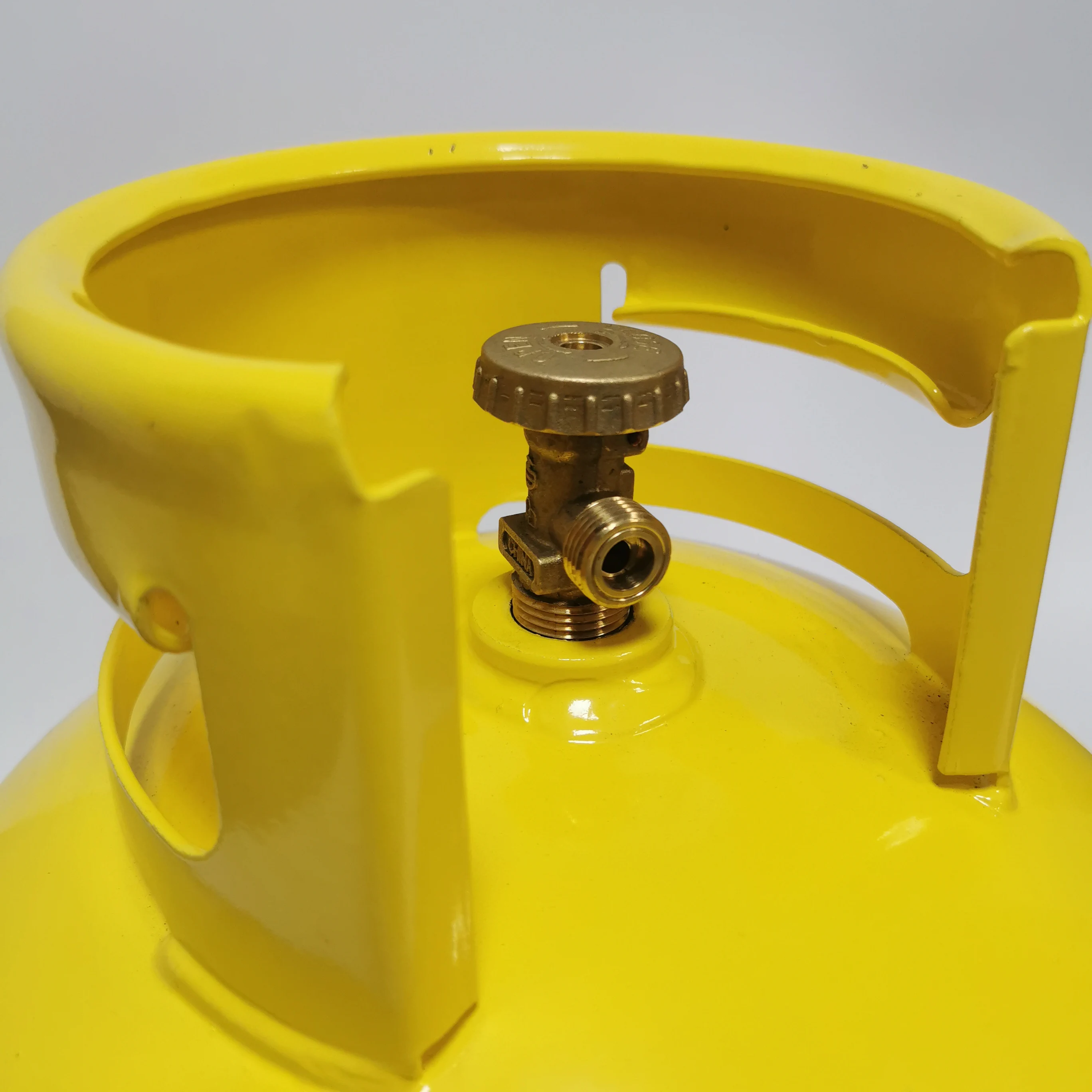 Refilling Propane Gas Tank 11kg LPG Cylinder for Southeast Asia