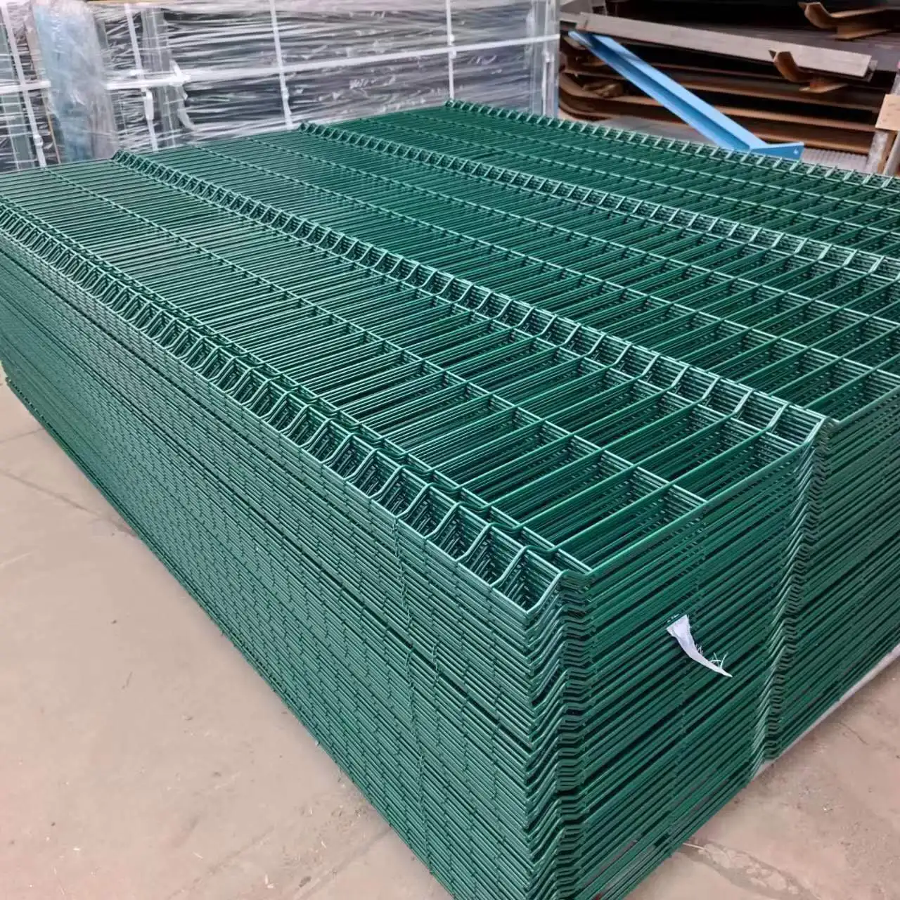 High quality galvanized steel metal fence Customize pvc coated rigid 3d bending curved welded mesh fence